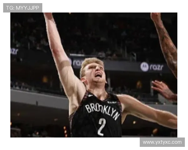 新秀沃尔夫闪耀赛场篮网主帅强调机会源于努力与坚持